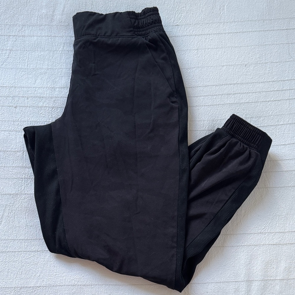 Women’s Athleta Black Jogger Pants